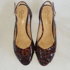 CLARKS ARTISAN LEOPARD PRINT SZ 6M